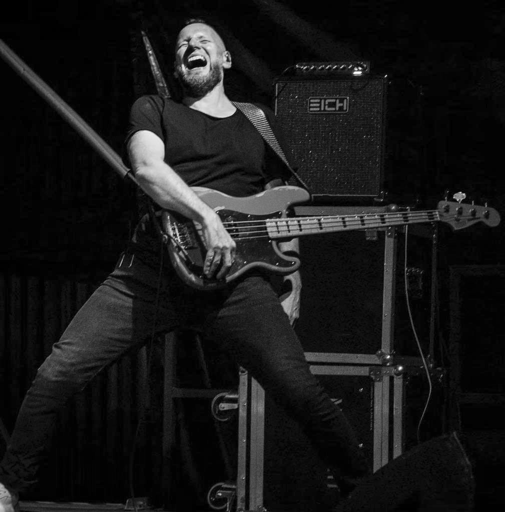 Kai Lemke - Guitarschhol - Dortmund - Bass